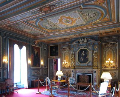 „Cheverny19“ von Manfred Heyde - Eigenes Werk. Lizenziert unter GNU Free Documentation License über Wikimedia Commons - http://commons.wikimedia.org/wiki/File:Cheverny19.jpg#mediaviewer/File:Cheverny19.jpg