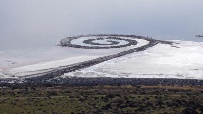 By Sculpture: Robert Smithson 1938-1973Image:Soren.harward at en.wikipedia - Transferred from en.wikipedia to Commons., Public Domain, https://commons.wikimedia.org/w/index.php?curid=2155549